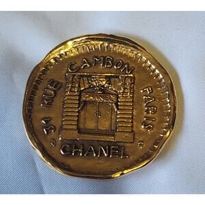 US Based Authentic Vintage Large CHANEL CC 31 Rue Brooch Pin w gift Box or Bag